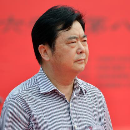 Ni Yongpei & family